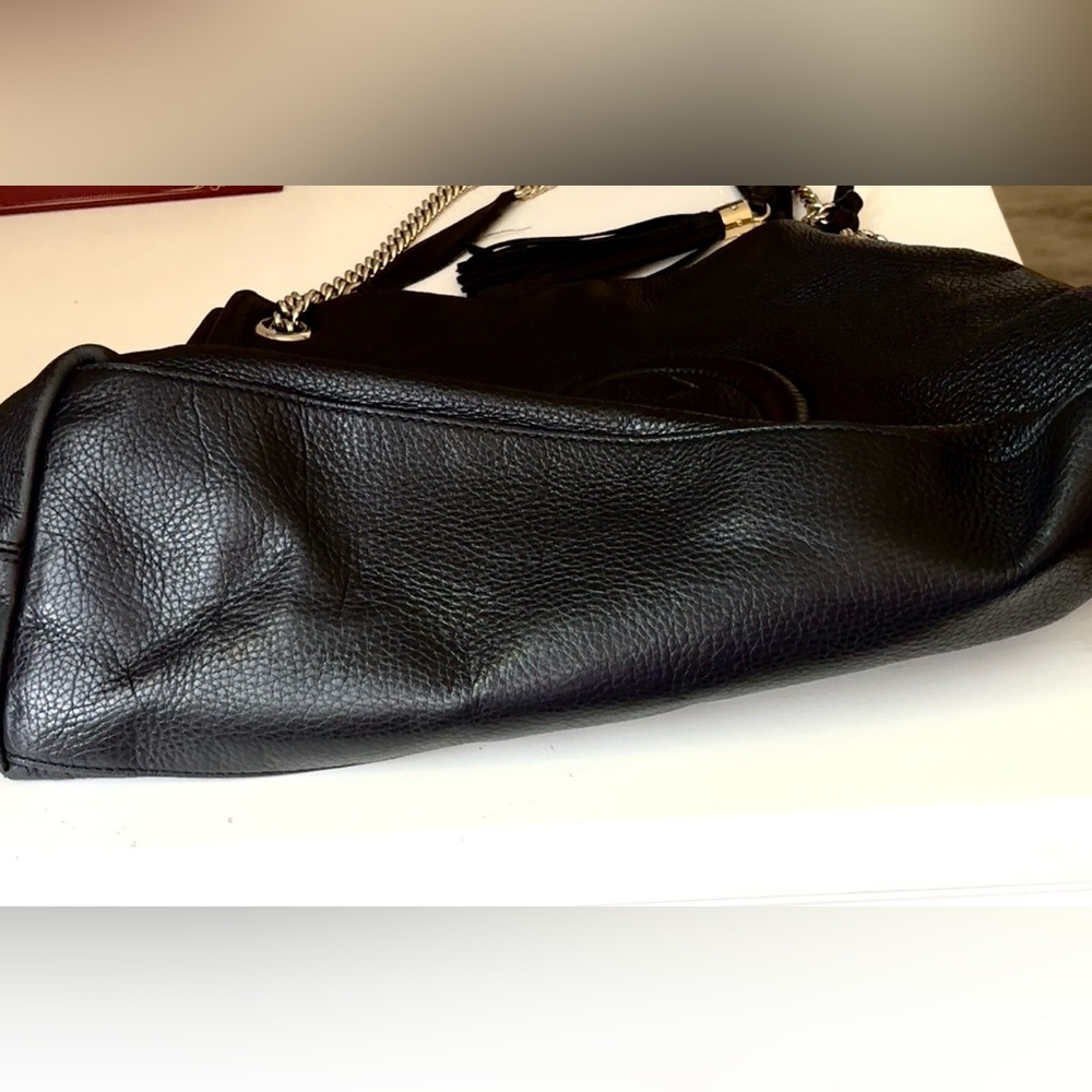 Gucci Black Pebbled Soho Leather Shoulder Bag 
Serial #310806204046 - Picture 9 of 14